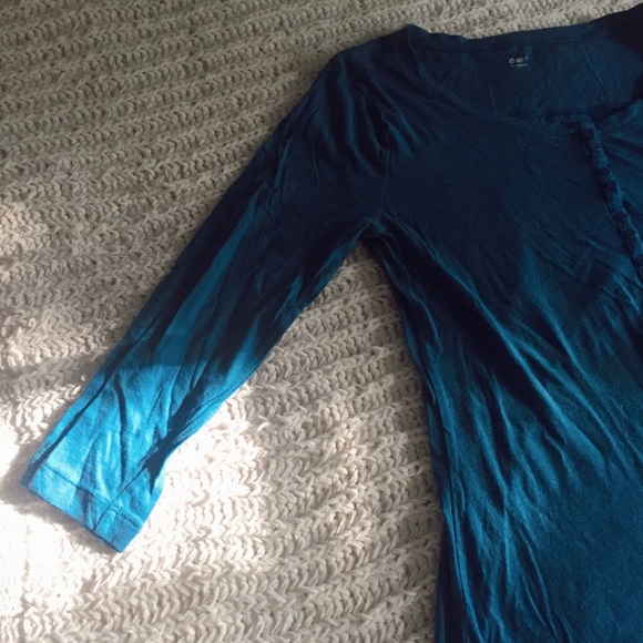 GAP💙Button Up Top - Picture 5 of 8